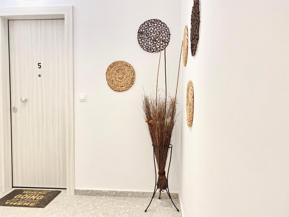 Nemea Apartments, The Luxury Suites เทสซาโลนิกิ ภายนอก รูปภาพ